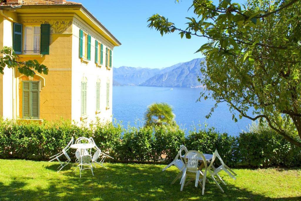 The Family - Apartments In Villa With Lake View Argegno Bagian luar foto